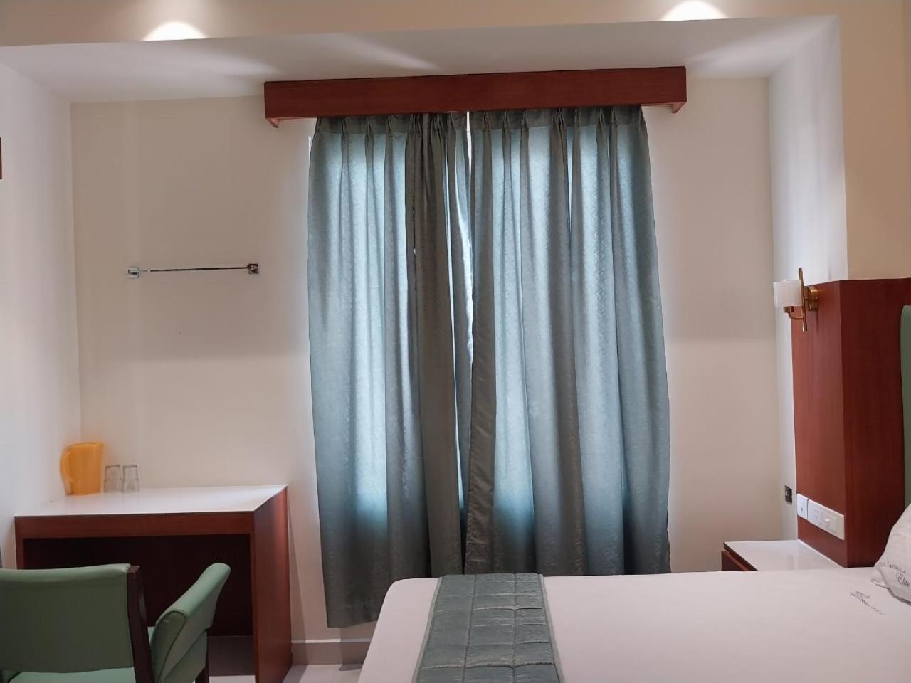 Hotel Harshanaa Elite Канниякумари Экстерьер фото