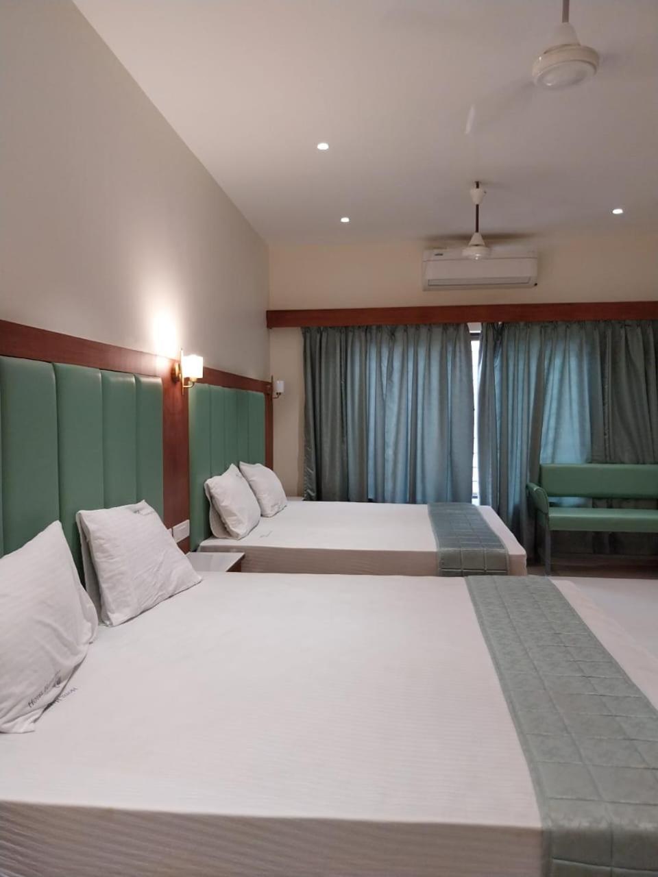 Hotel Harshanaa Elite Канниякумари Экстерьер фото